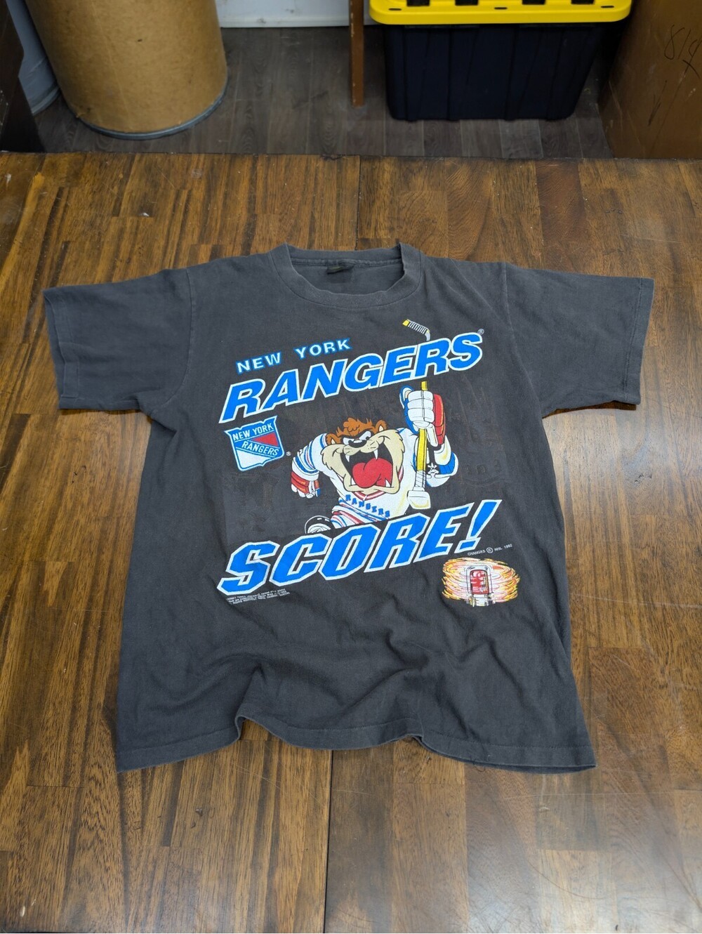 NY Rangers Taz Vintage T Shirt Size Small Changes